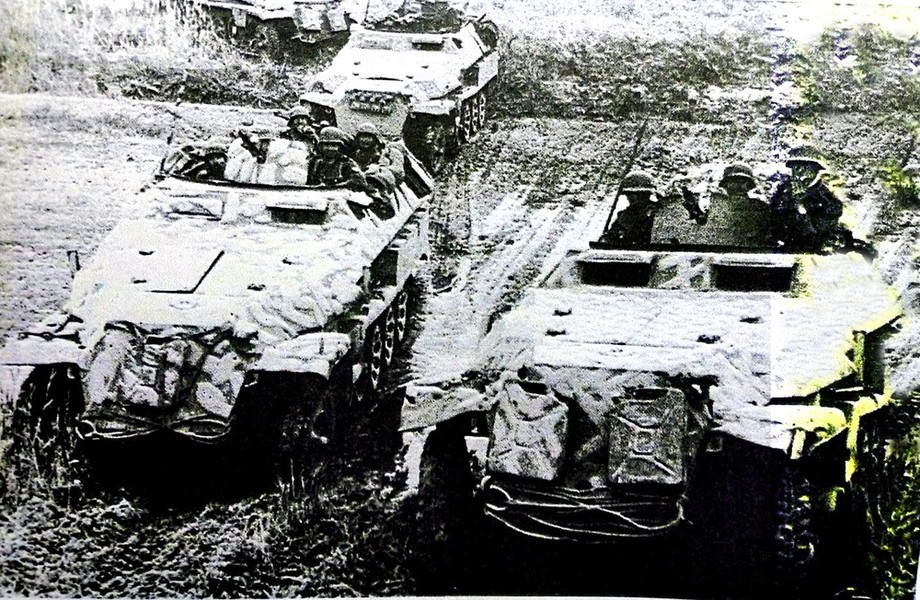 二战德国半履带装甲车之251/1型半履带装甲运兵车（二）