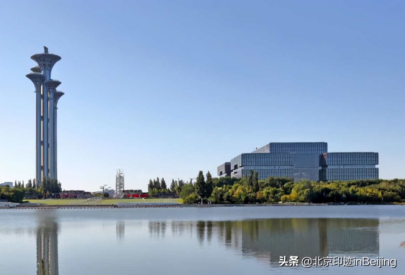 亚洲金融大厦：“九宫格”里的建筑巧思