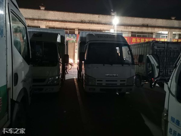 开轻卡跑城配运输行情怎么样？卡车司机：有货都不一定能挣钱