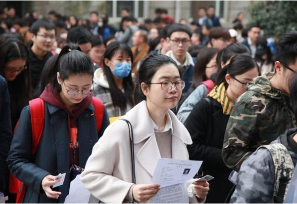 上海海关大学（堪称）
