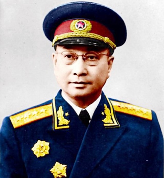1955年授军衔，十位大将都担任什么职务？职务最高的是谁？