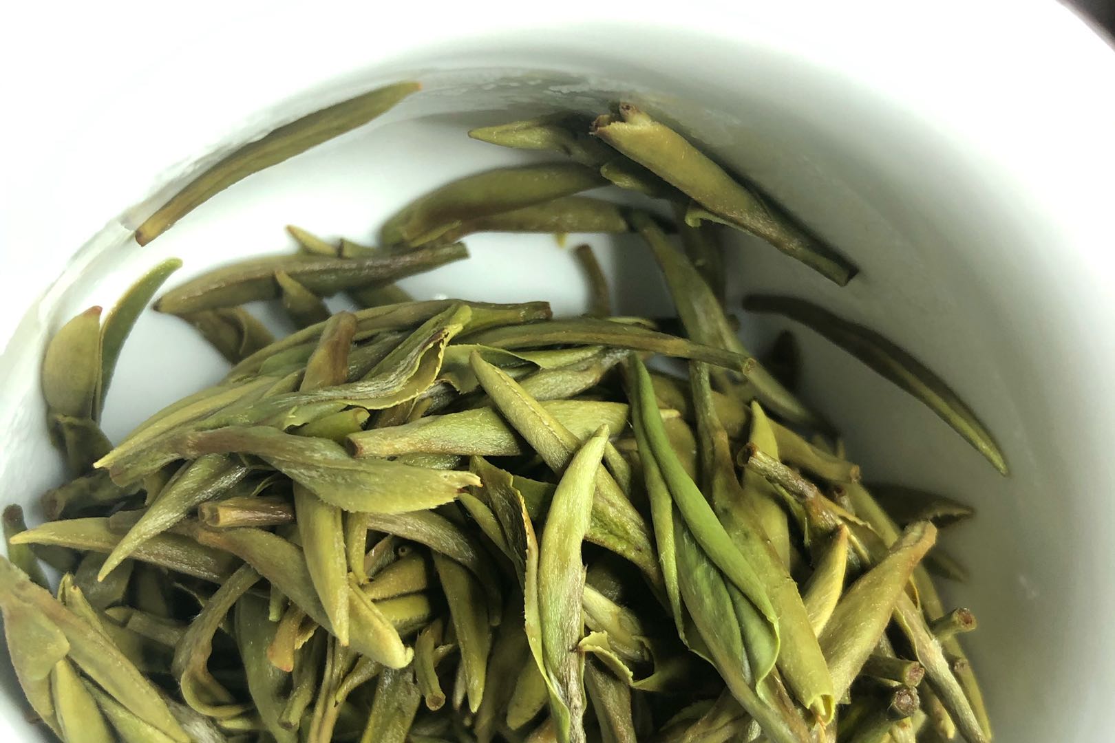 牡丹王白茶多少钱一斤比上不足比下有余的牡丹王