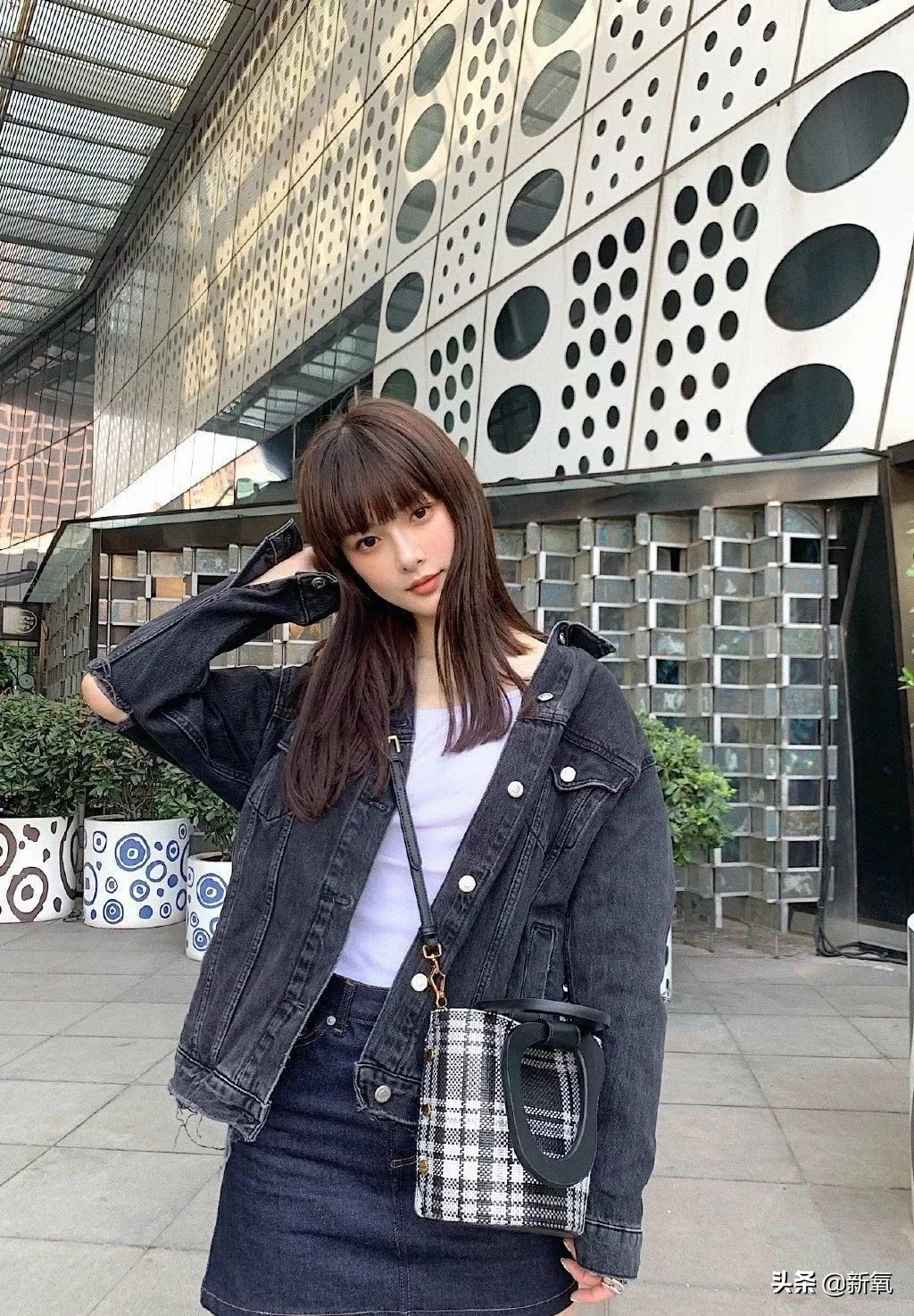 白富美网红鼻祖,嫁富二代又离异,凭少女感被捧成圈内资源大咖?