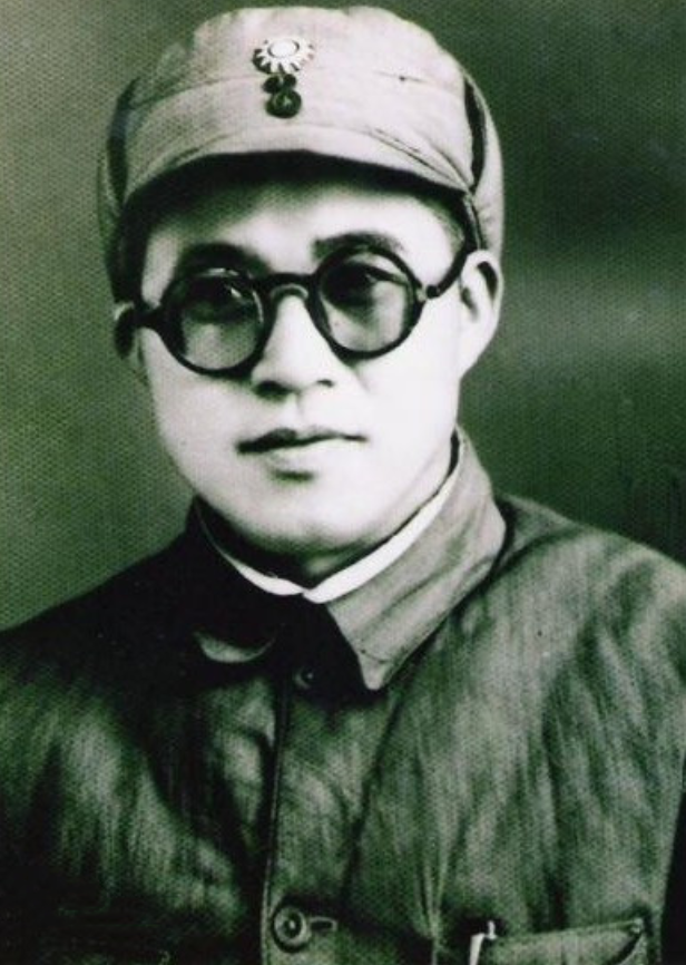 济南战役，毛主席任许世友为攻城总指挥，主席：此战若败自降三级