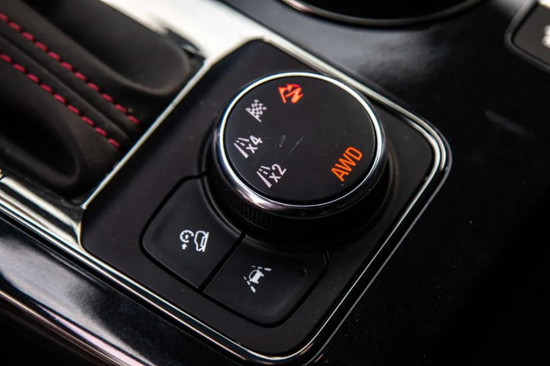 中大型7座SUV，要性能强的，雪佛兰开拓者怎么样？