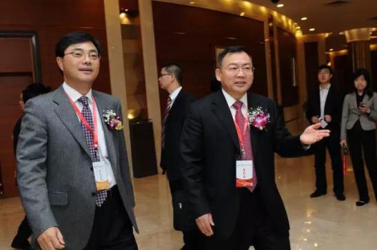 他既是博导，也是公司董事长，出版著作30余部，毕业于东北这所大学