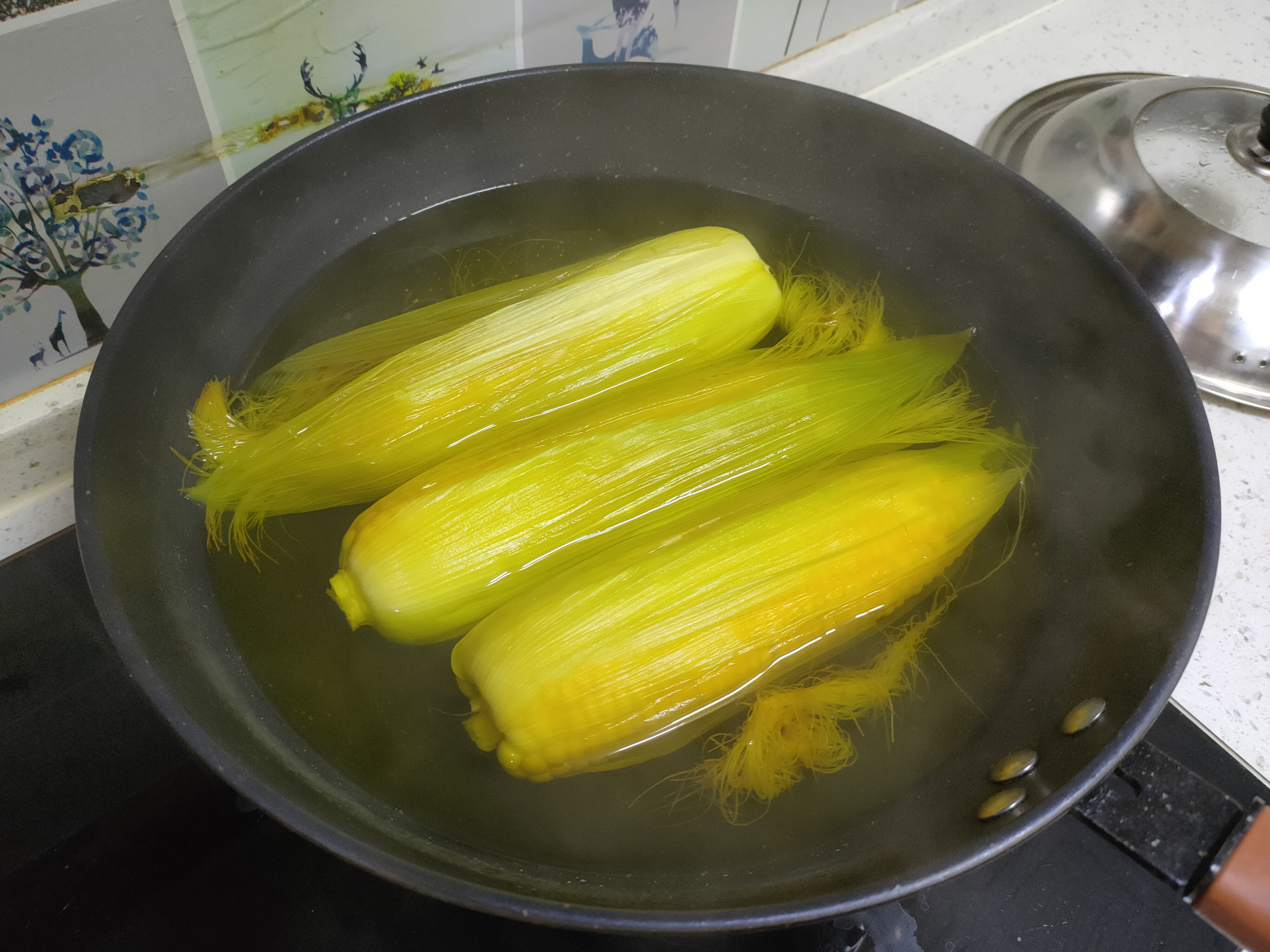 玉米需要煮多少分钟（记住三个技巧玉米香甜软糯特好吃）