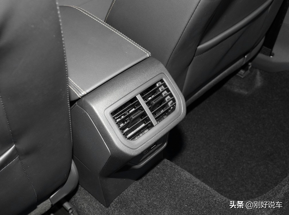 朗逸启航为什么比朗逸PLUS便宜那么多，选谁更值？