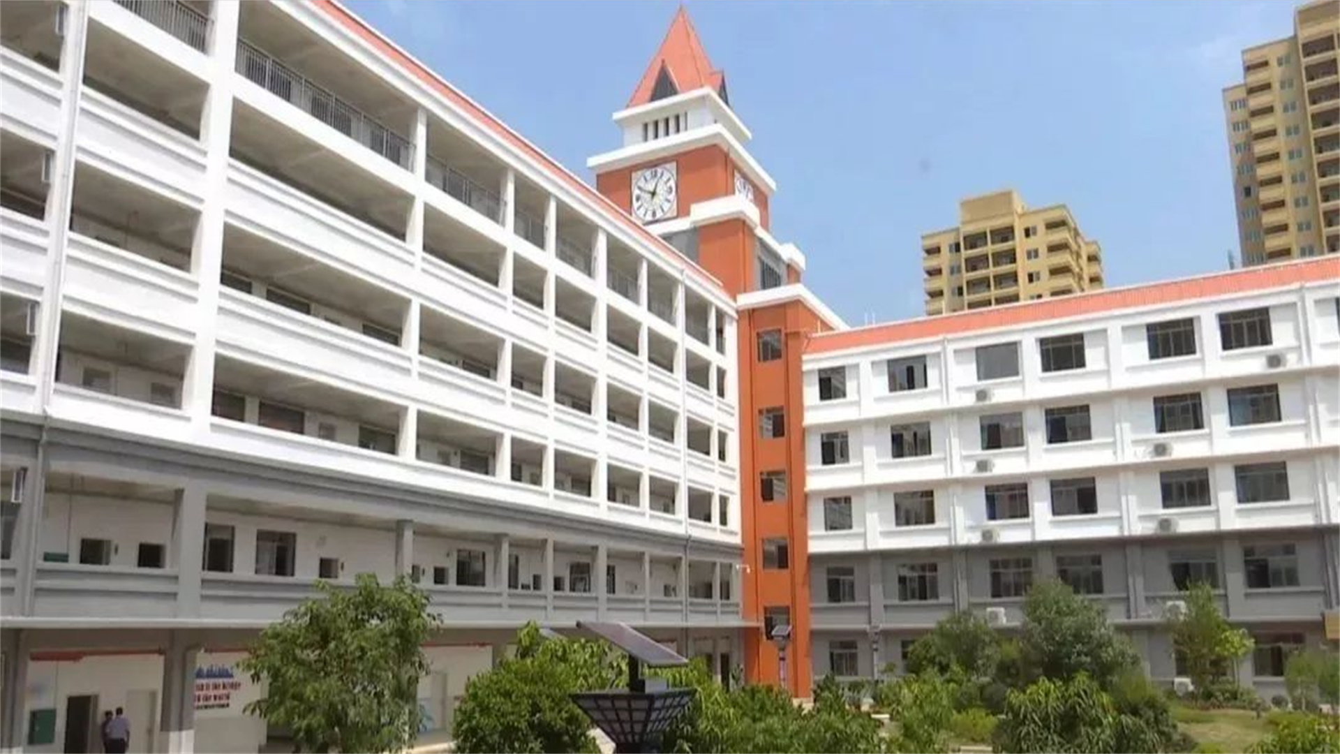 瞩目！广西3所“黑马”高中，升学率近100%，其中1所清北录取33人