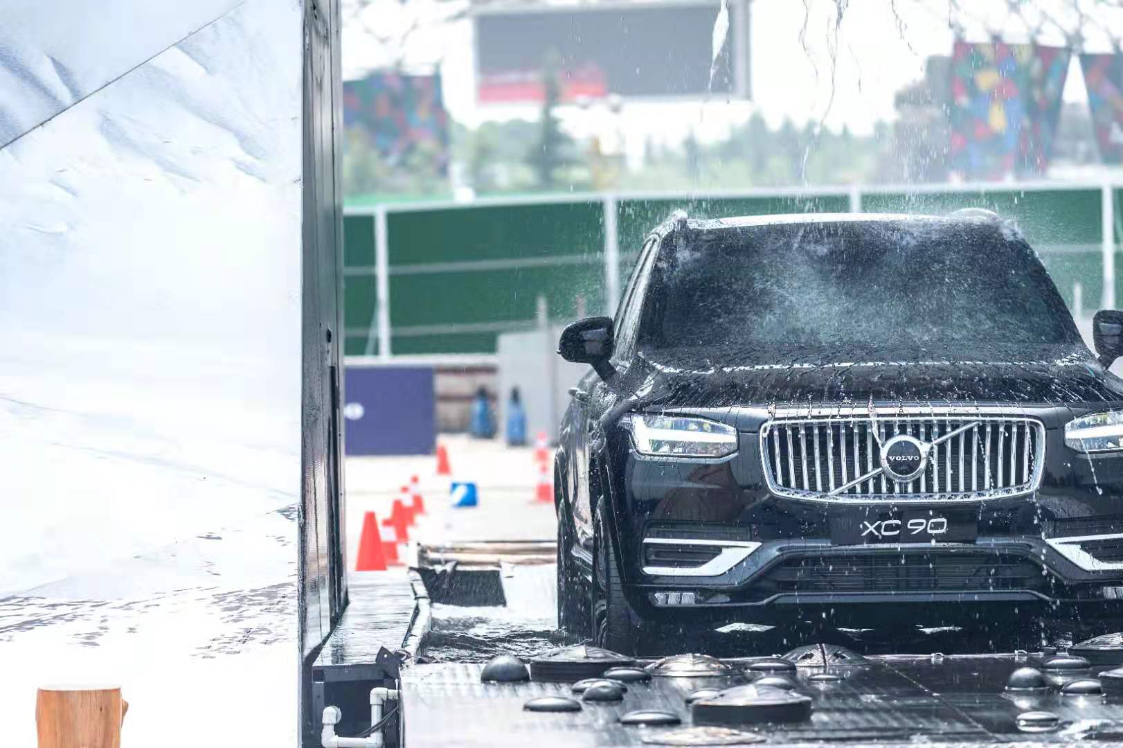 连续22个月击败奥迪Q7，沃尔沃XC90嗑了什么药？