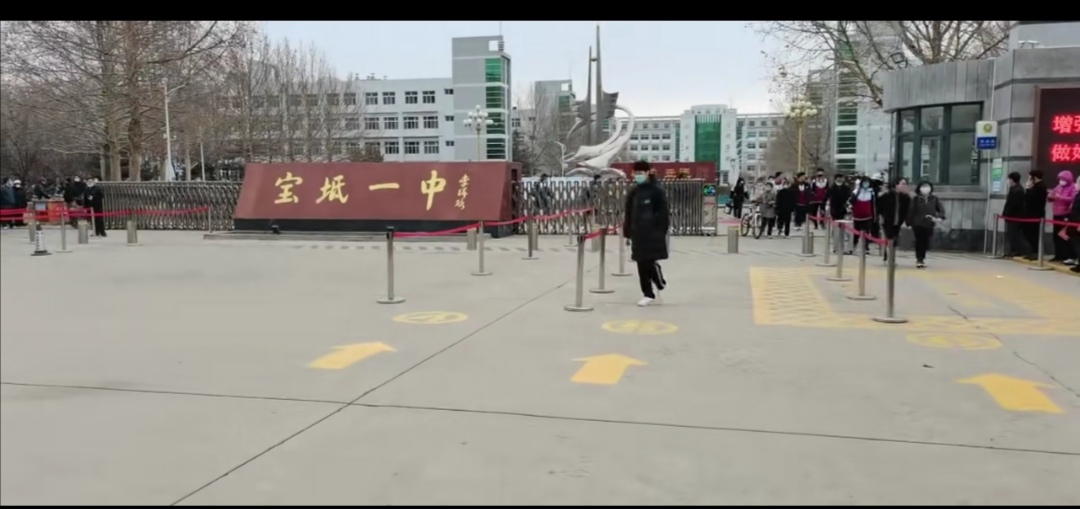 河北高考人数数据出炉。看看有多少人报名？网友：高考容易了吗？