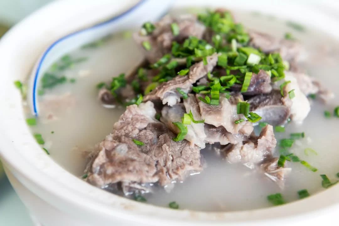 苏州美食全攻略：盘点人间天堂苏州的各种美味佳肴