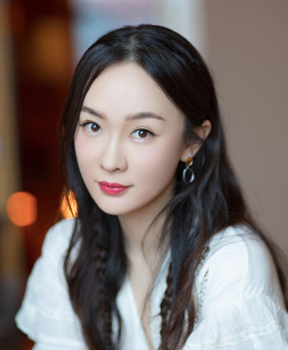 长了一张风情的脸，情史却干净如纸的10位女星，个个旺夫命