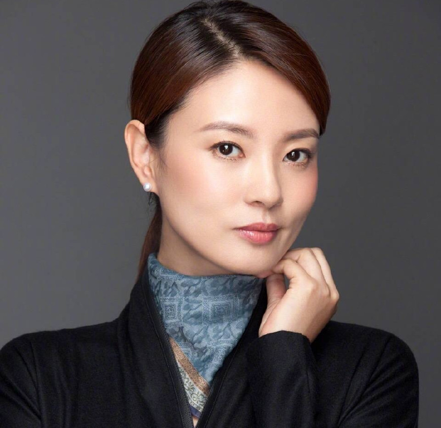 央视女主播逃不过的魔咒：大龄不婚？这10位女主持最大56最小已38