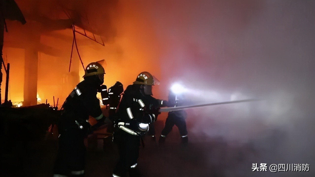 有人说“消防车来了没有水？”这个“锅”我们不背！