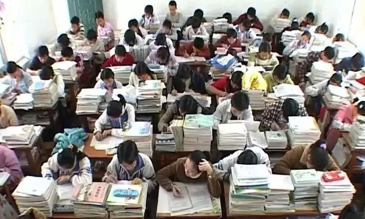 高分纪录片《高三》：95分钟背后折射出，普通人的人生可能性