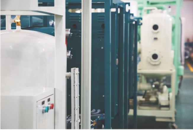 重庆超豪华大学：依山环水，占地2390余亩，校内出行还得坐车