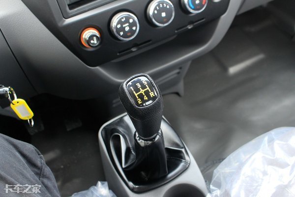 九米六厢式货车价格云内动力