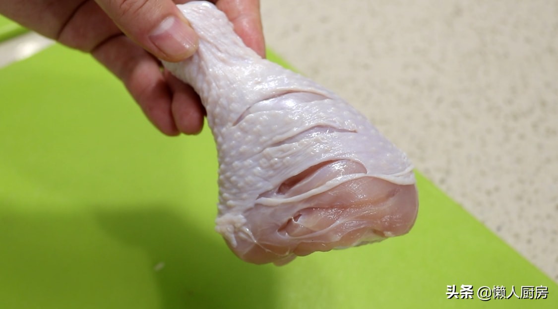 入冬后，吃牛肉羊肉不如吃鸡腿，碰到这个做法不容易，原汁原味