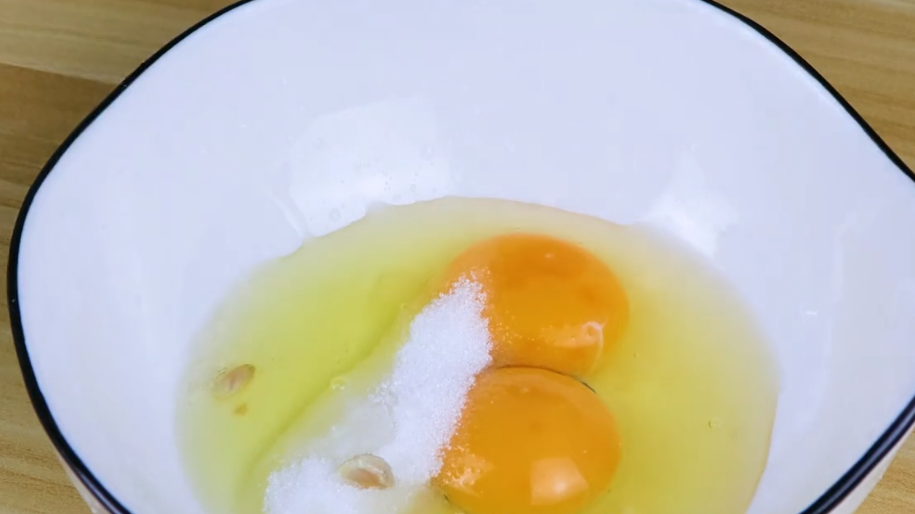 伊利小布丁怎么做（原来自制布丁这么简单）(2)