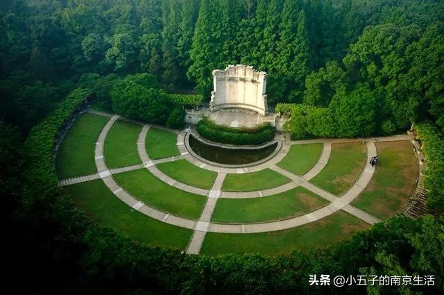 “南杨北梁”，细说和杨廷宝先生关联的那些南京建筑