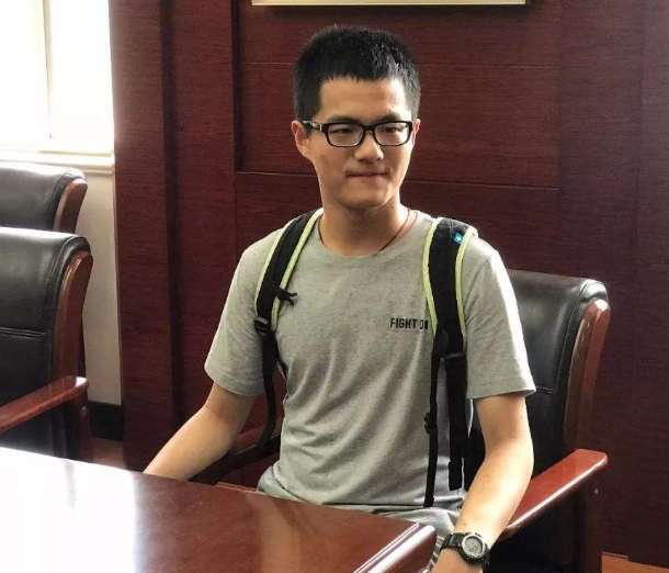 安徽高考状元方清源713分：“吃透”历史的孩子，从不埋头苦学