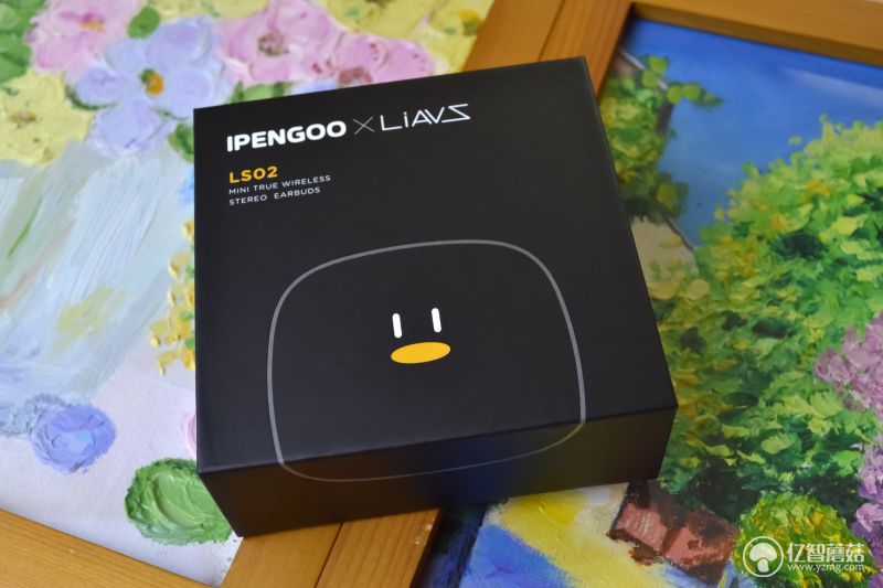 Liavs联名腾讯怪奇鹅 体验一回无线蓝牙耳机