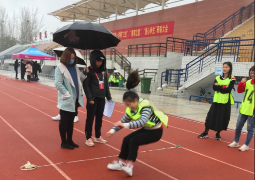 奥运会八百米跑多久(世界的参差！奥运会800米仅1'53跑完，你大学800米用多久跑完？)