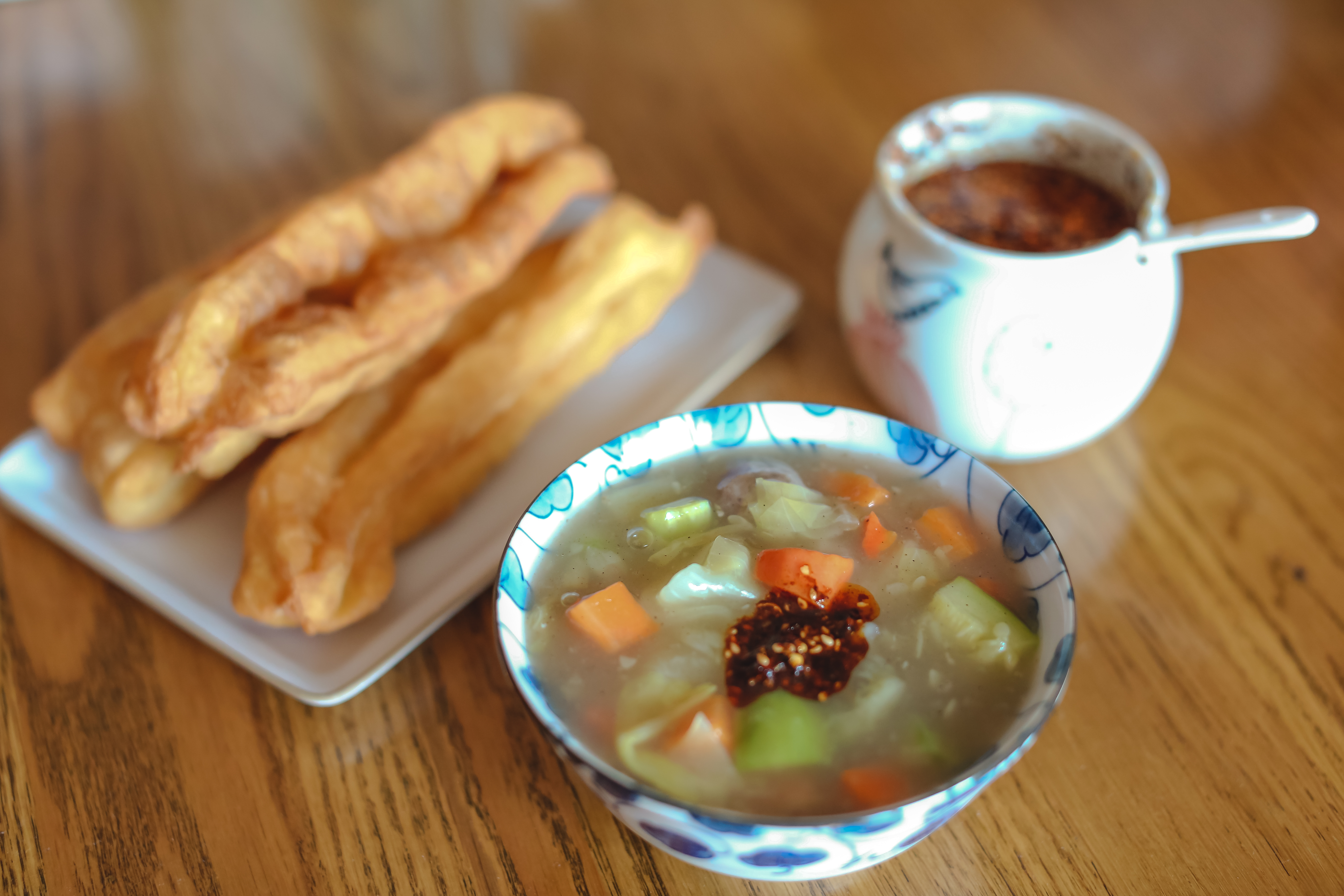 肉丸胡辣汤的制作方法（美味鲜香的肉丸胡辣汤烹饪方法）