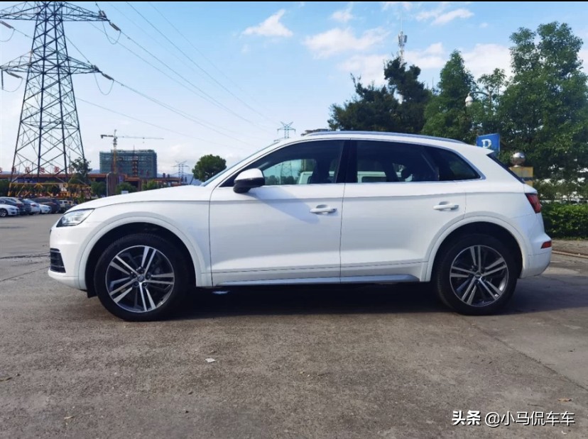 40岁圆30岁的梦，入手奥迪Q5L，油耗6.8升，这价格贵吗