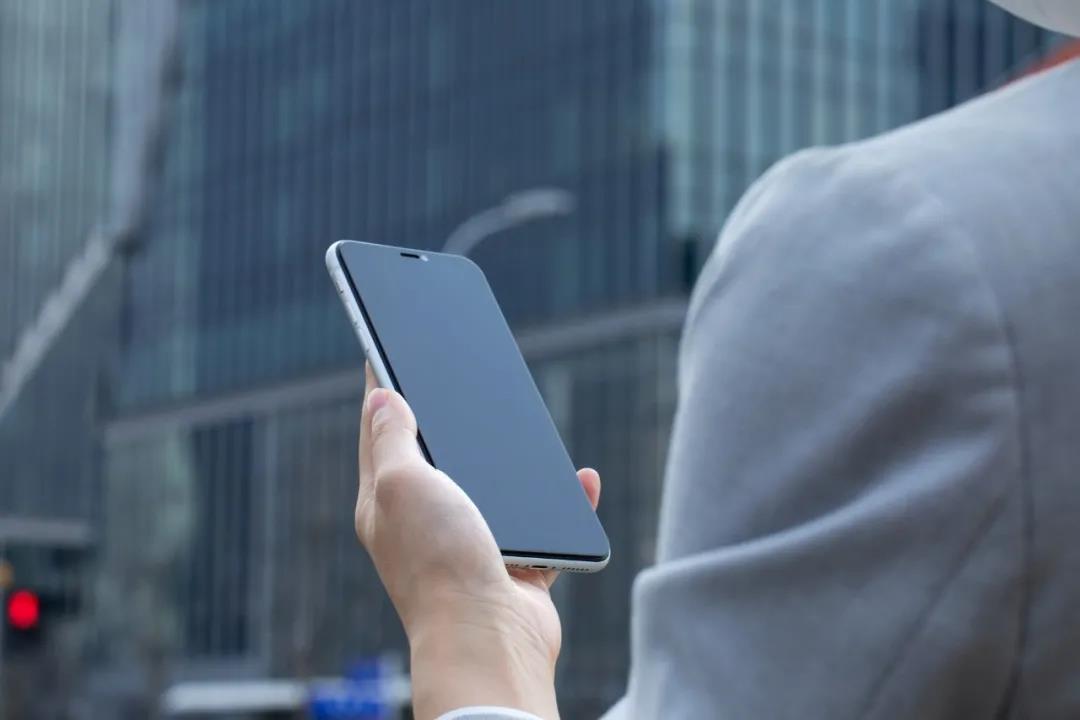 手机品牌兴衰录：LG停产、iPhone称王、国产崛起……