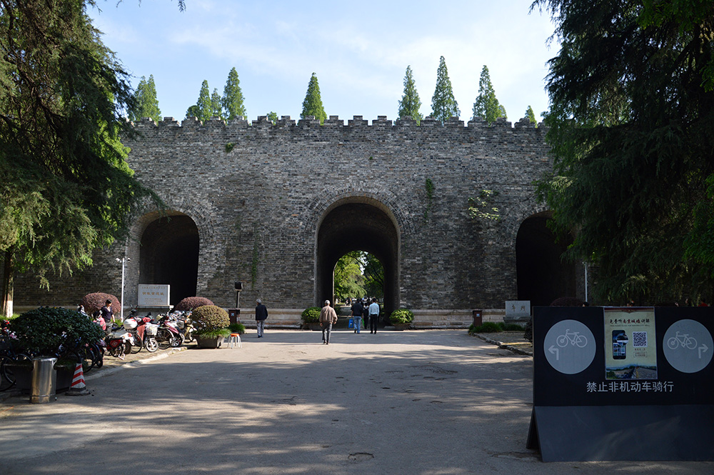 说出来谁会相信,这就是昔日南京故宫承天门(相当于北京天安门)外的