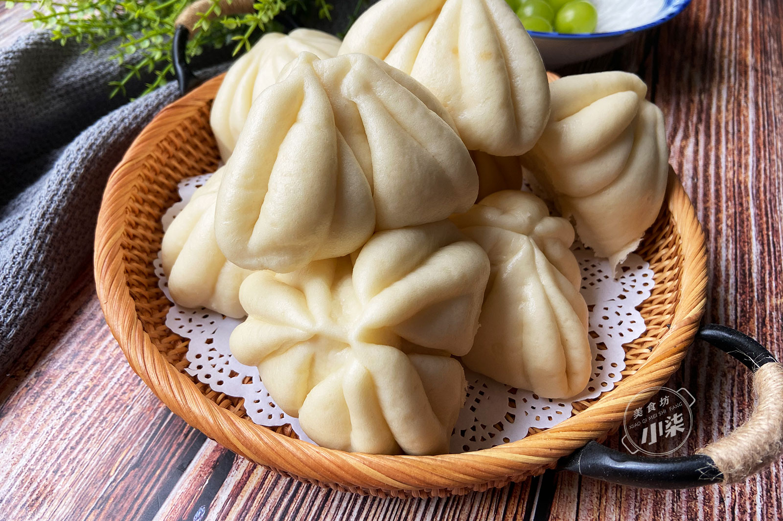 晒晒我家糖三角做法,不开口不漏糖,暄软香甜,咬一口太好吃了