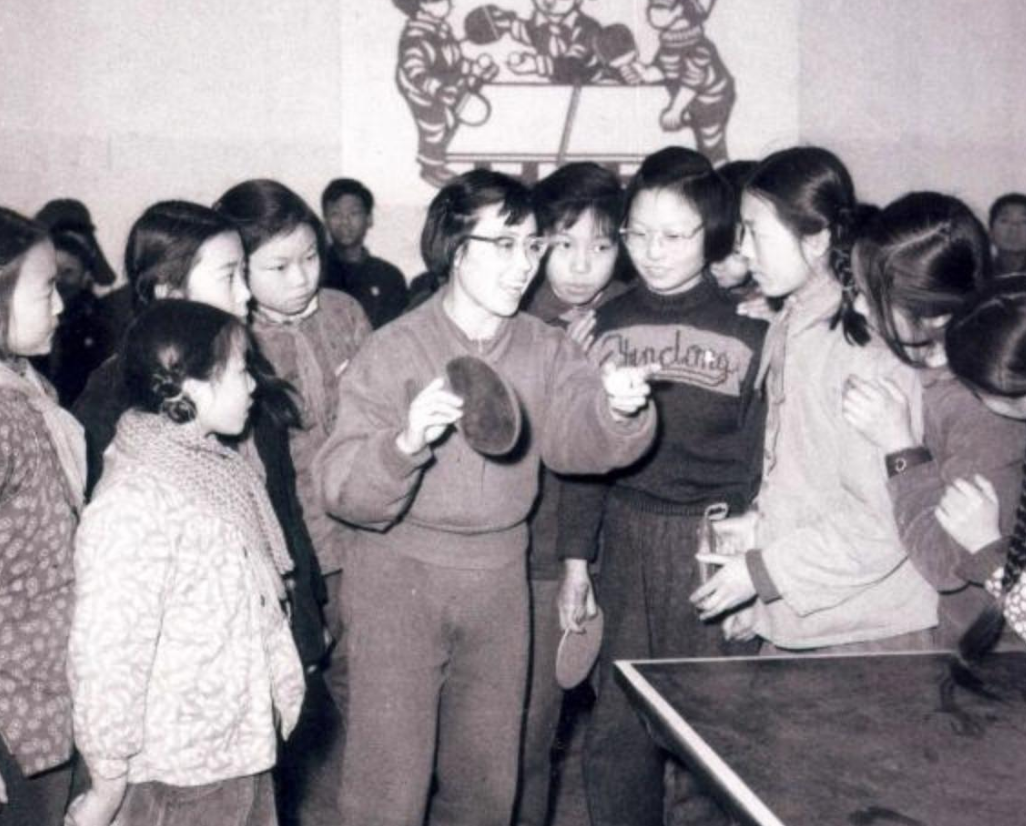 60年代世界冠军，晚年为不麻烦儿女进养老院，却在春节孤独离世