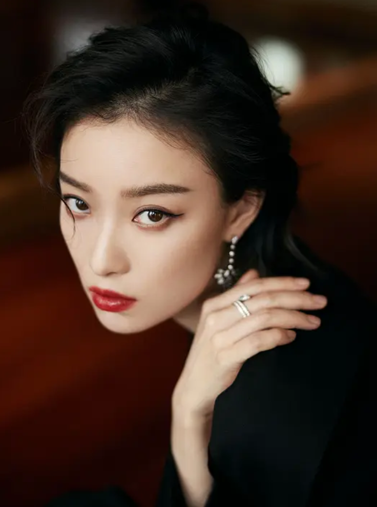 女神倪妮的上位史，和她深爱过的2个偶像男神