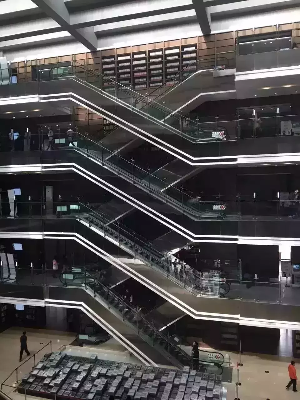 让学渣都“以身相许”的13个大学图书馆，这舒服，这惬意，不走了