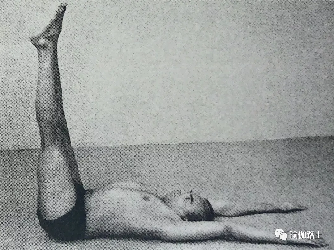 艾扬格密集一 | 32 个经典体式 & 2 大呼吸法经典示范图