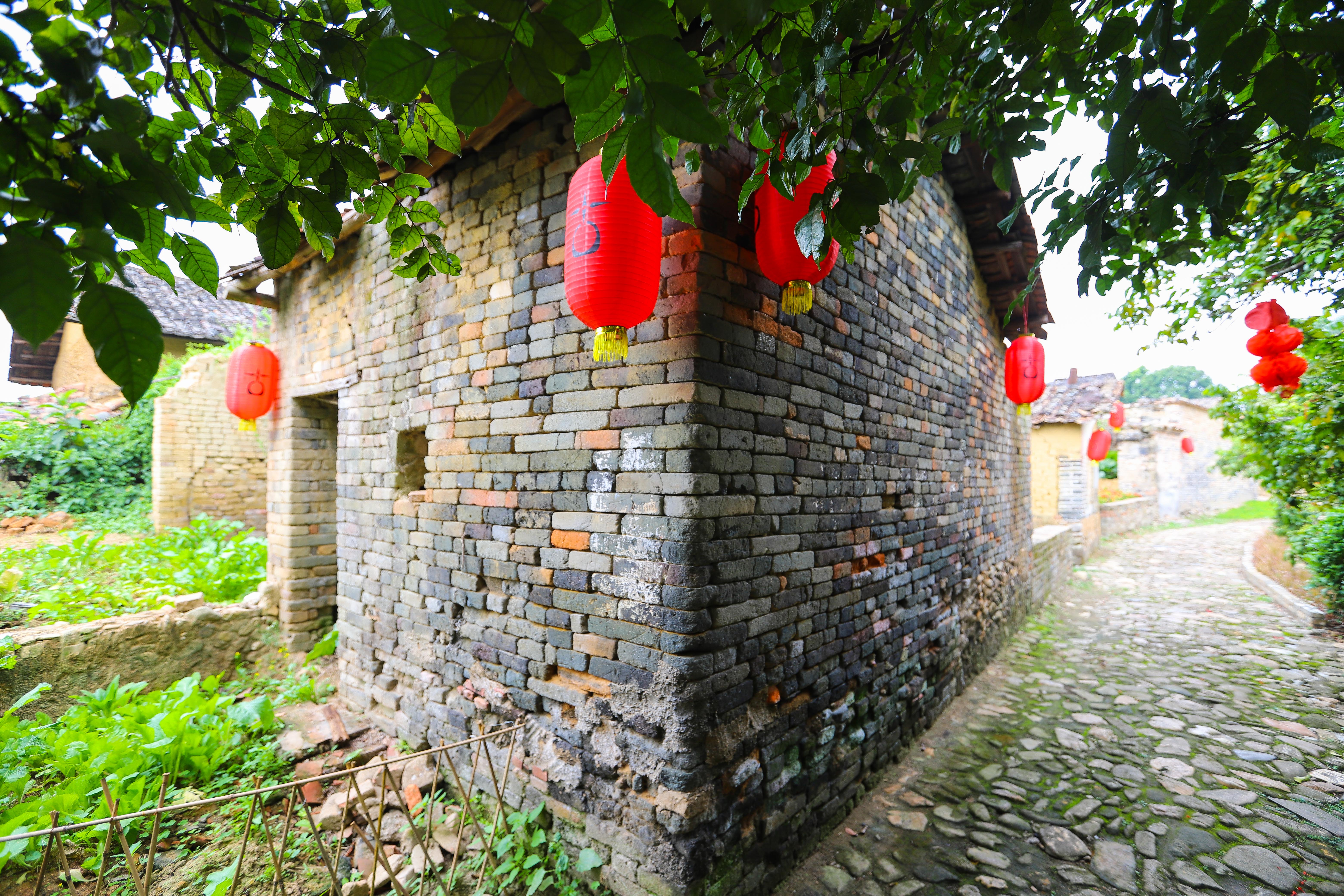 广州周边自驾游，街巷弯如迷宫的钱岗村，岭南民居建筑博物馆