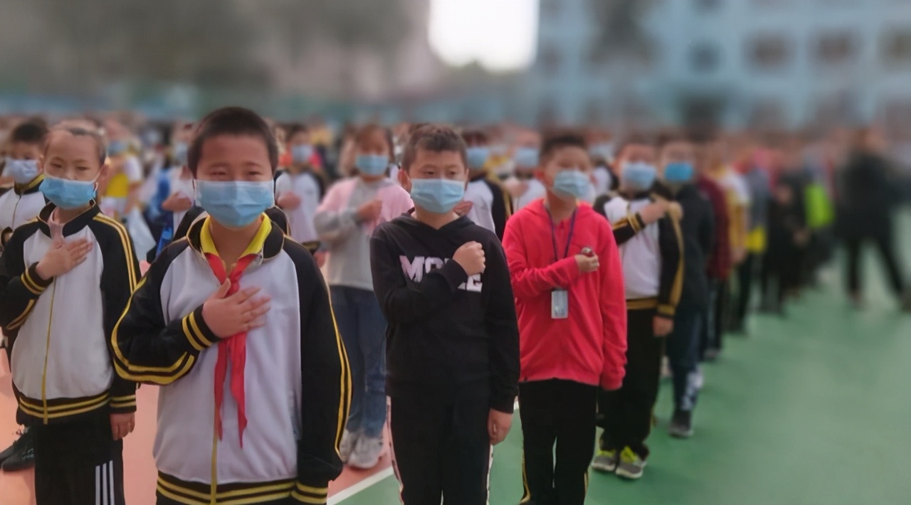 校园英语节开幕，河北这所小学的孩子们用英语介绍中国