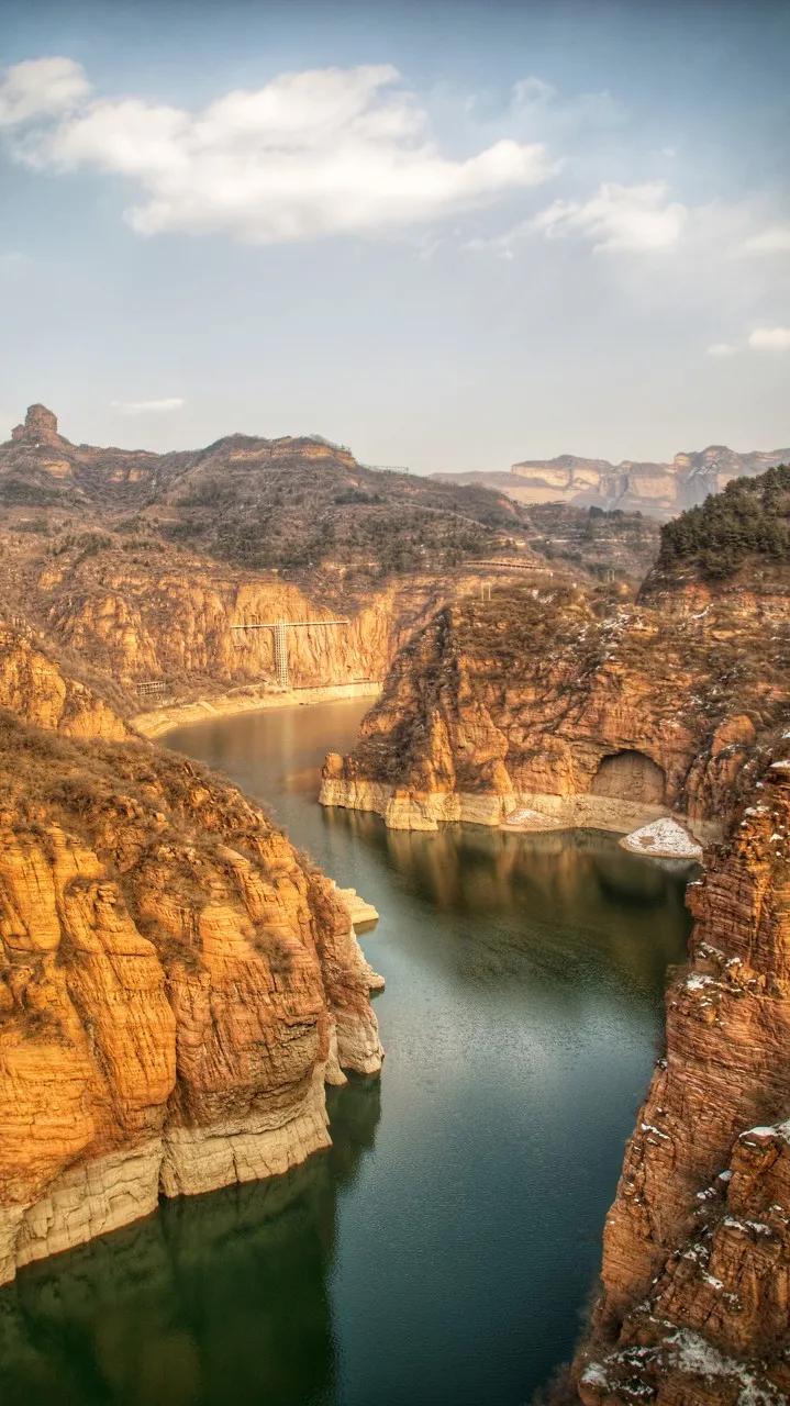 发源于大同的唐河,发源于忻州的滹沱河,发源于长治的浊漳河,清漳河等 