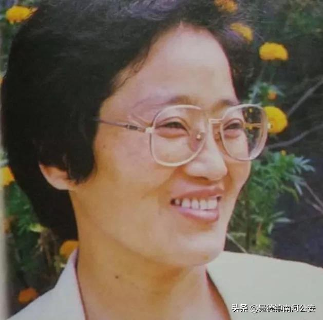 女作家在上海的公寓中遇害,刑警总队长回忆案情|中国大案纪实