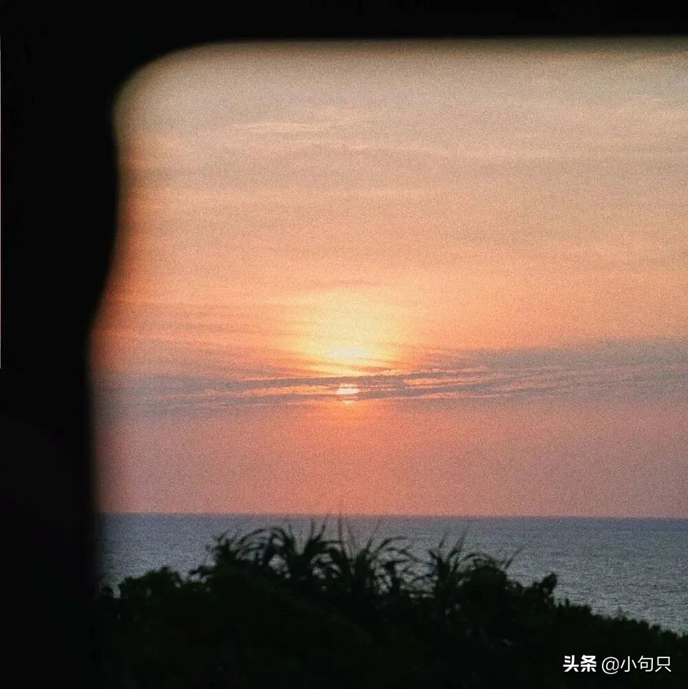 关于晚霞的朋友圈说说文案 日落黄昏的唯美句子_qq说说网