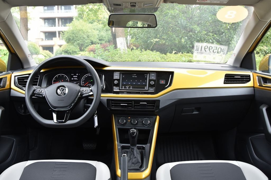 10万级热门合资小型车，本田LIFE和大众Polo谁更值？