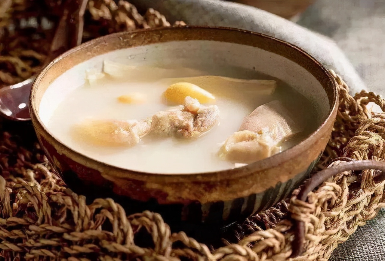 俗语“鱼不蒜、牛不韭、肉不姜”，原来是这个意思，别想错了