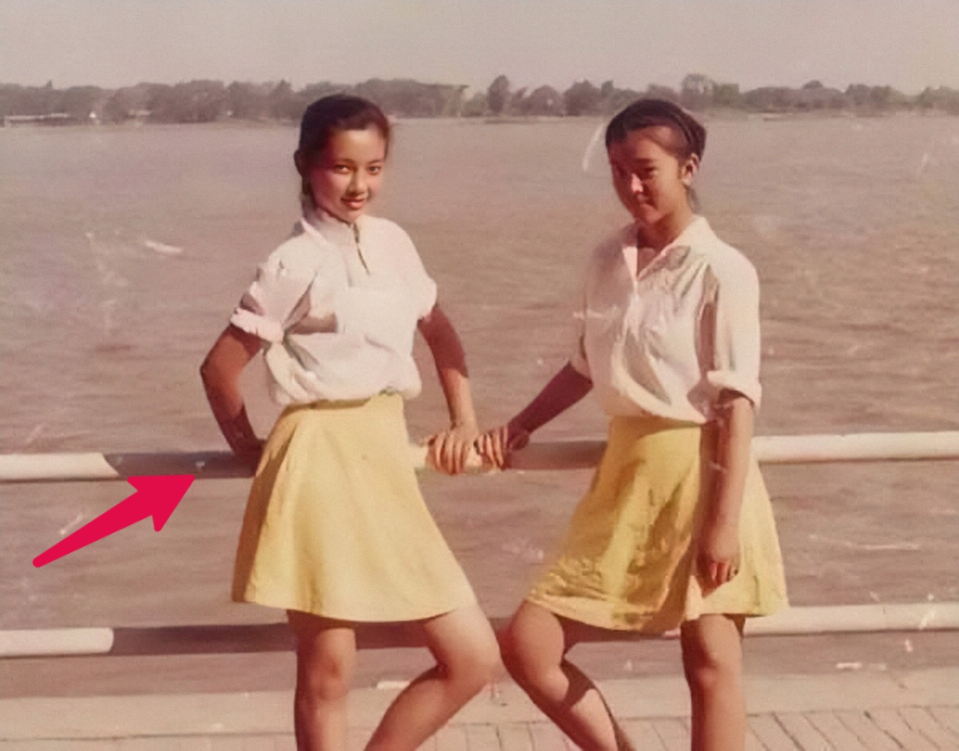 这7位艺人曾经是人民教师，有人浑水摸鱼，有人执教数年受人敬仰