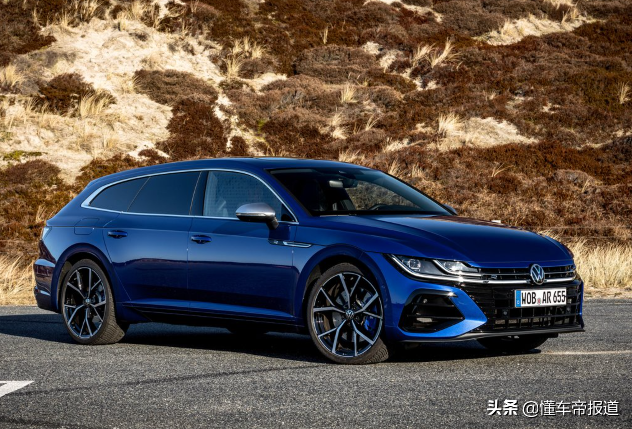 大众新cc猎装车r官图发布,320马力4.9秒破百