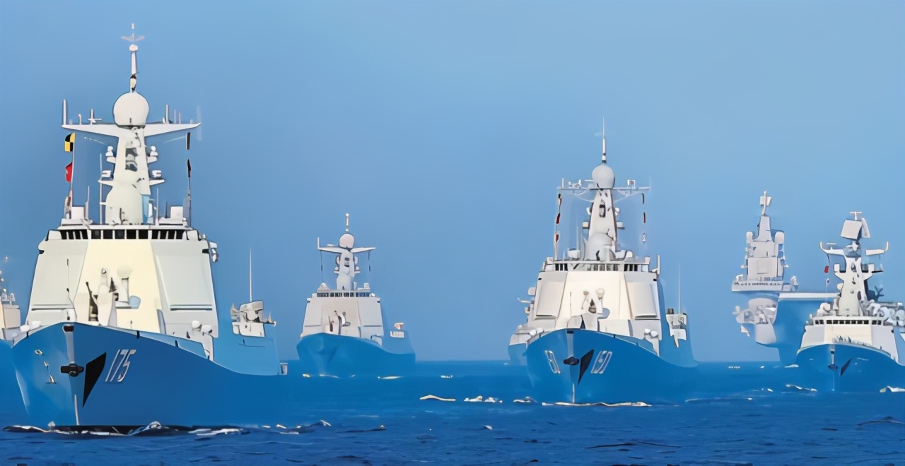 美国已全部放弃，中国却造全球规模最大的护卫舰，是无奈还是明智