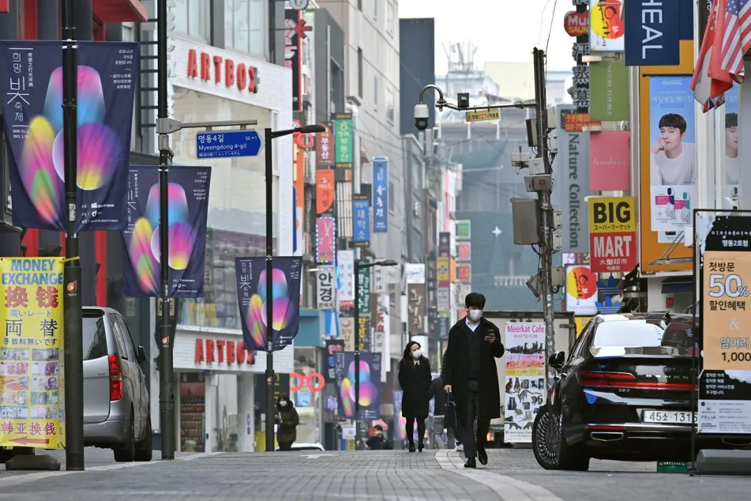 年轻人就业难上加难、公务员却扎堆炒房炒地,韩国房价还会好吗?