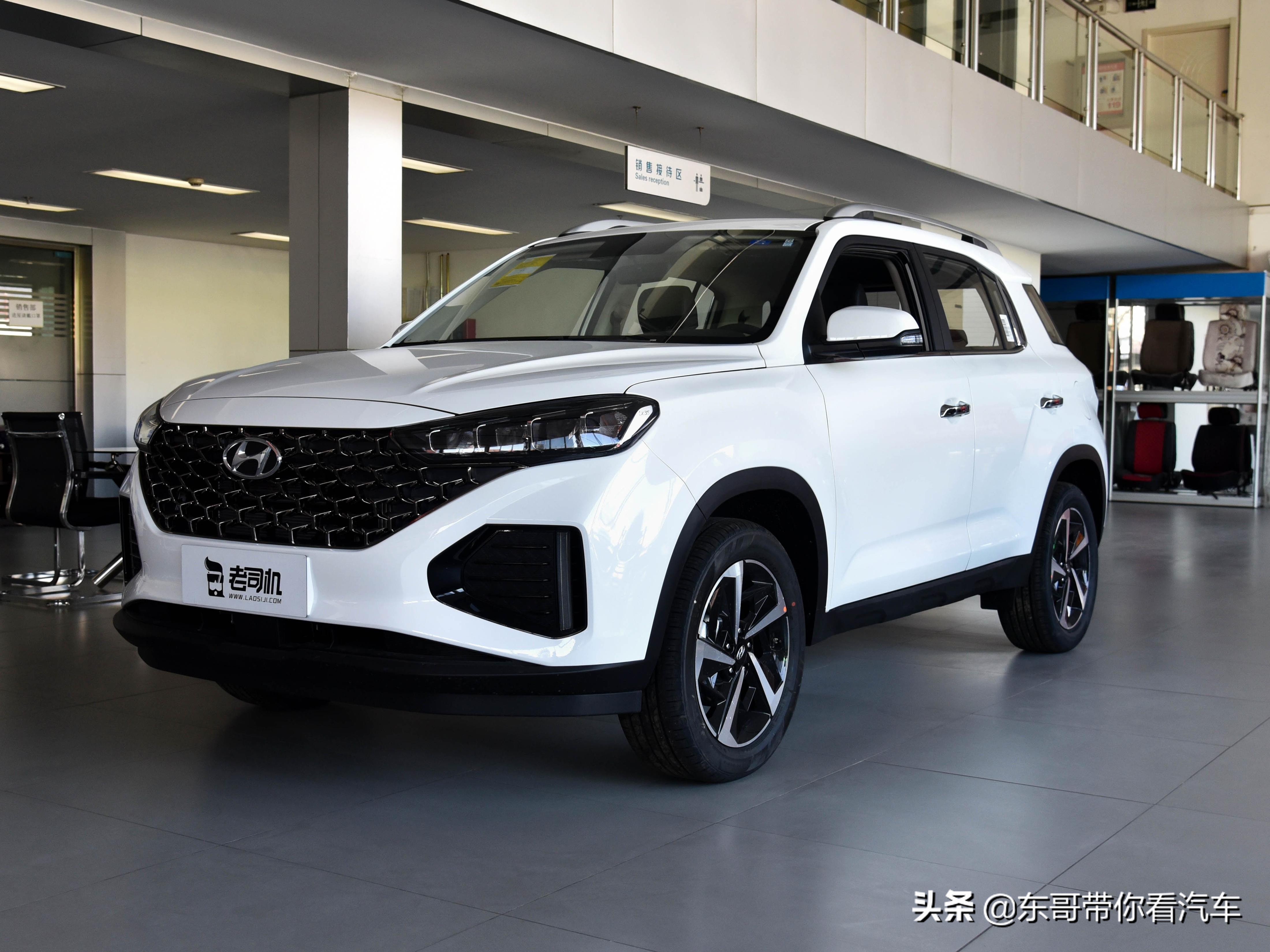北京汽车SUV X35：市区代步首选，轻松驾驭都市生活