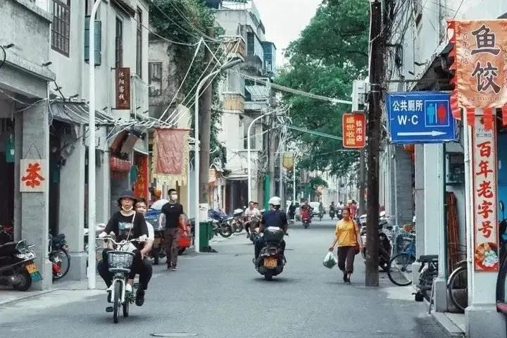 人防车位是什么意思（什么是人防车位？和产权车位有什么区别？）